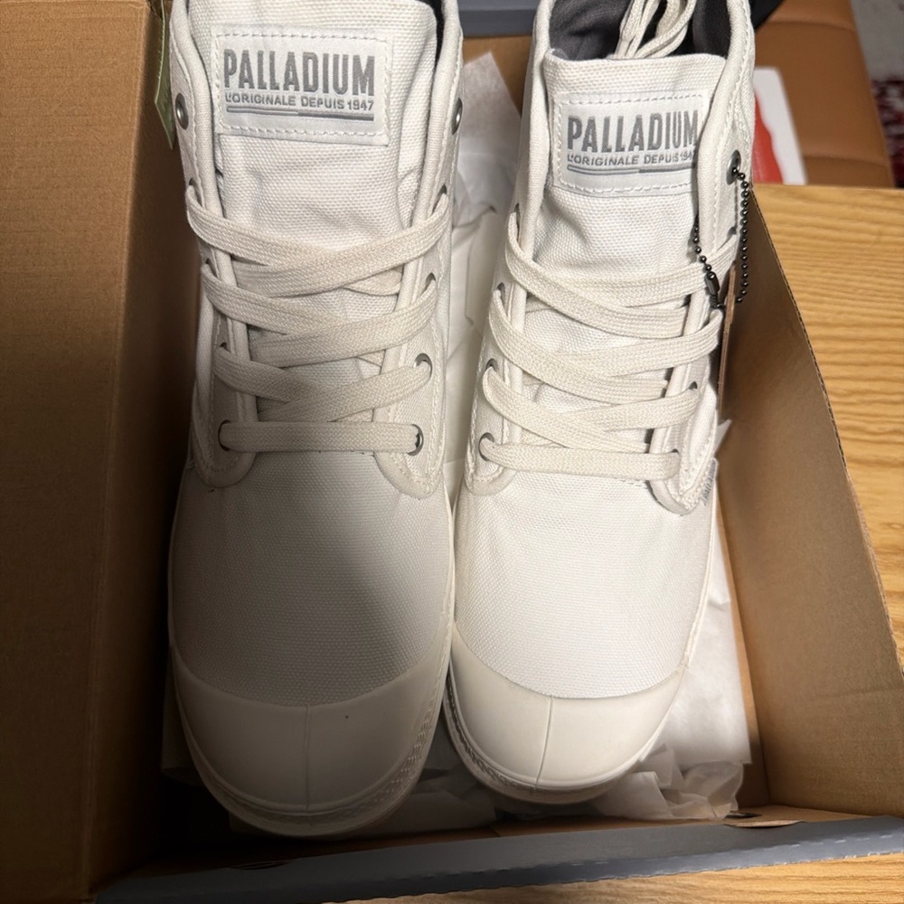 Palladium Shoes Womens 9.5  Gray Canvas Pampa High Top Lug Sole Sneaker Boots